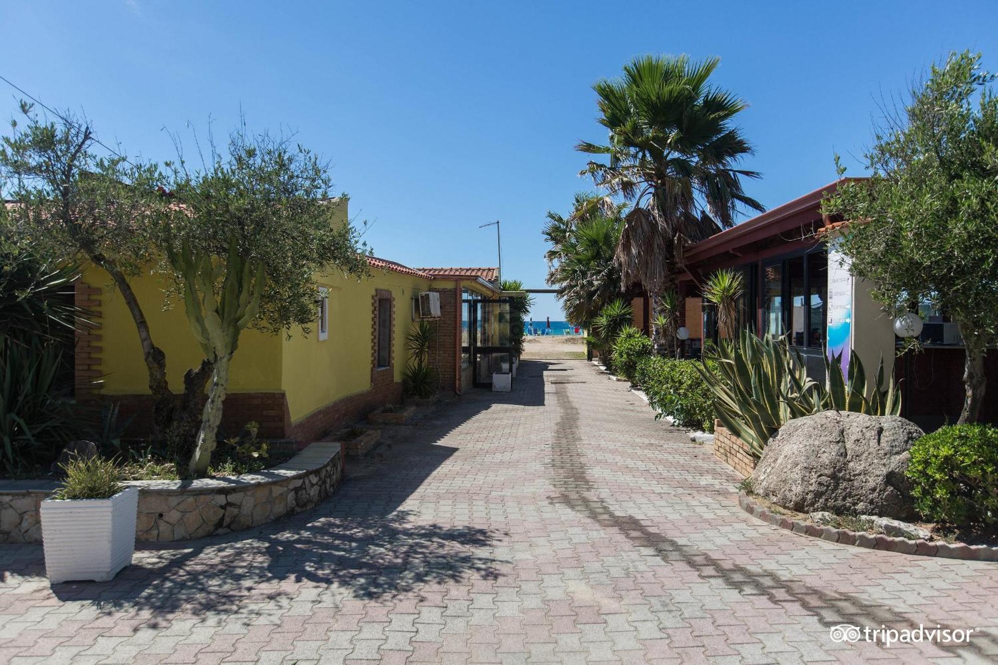 Napeto Village Pizzo  Bagian luar foto